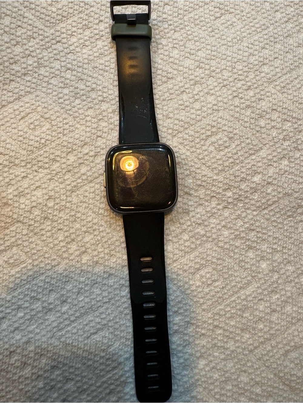 Fitbit Versa 2 FB507 Fitness Smartwatch Gray Black Band Fully Working - Picture 3 of 5